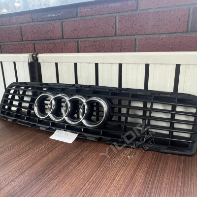 Audi A4 8E0853651F Çıkma Ön Panjur 2002-2005